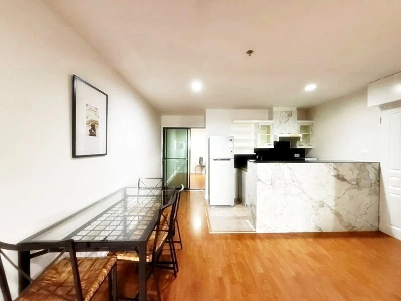 Condo for rent! The Waterford Diamond Sukhumvit 30/1, 38th floor, beautiful room, fully furnished, ready to move in. Don't miss out!!