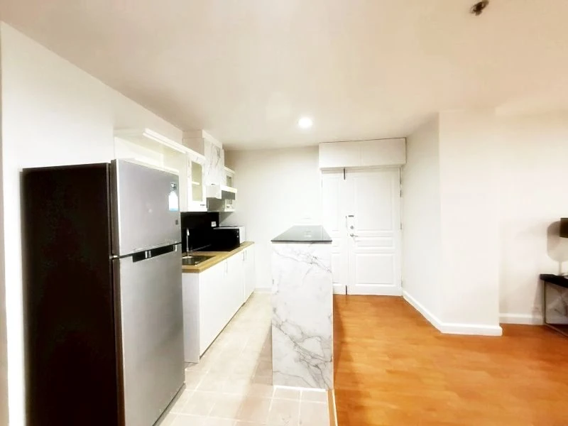 Condo for rent! The Waterford Diamond Sukhumvit 30/1, 38th floor, beautiful room, fully furnished, ready to move in. Don't miss out!!