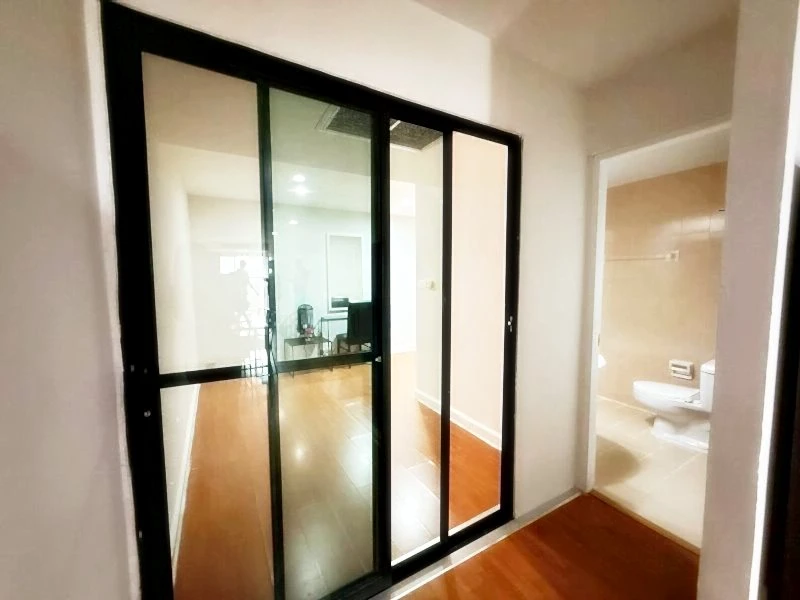 Condo for rent! The Waterford Diamond Sukhumvit 30/1, 38th floor, beautiful room, fully furnished, ready to move in. Don't miss out!!