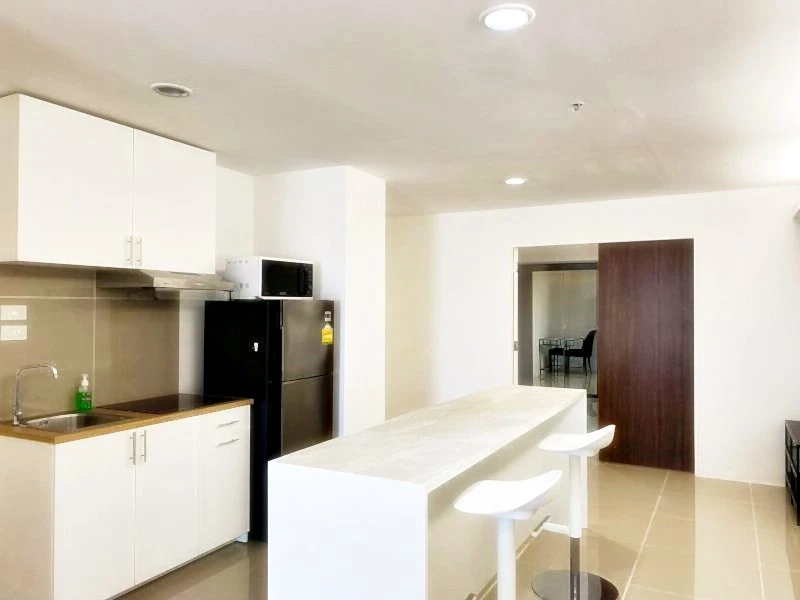 Condo for rent! The Waterford Diamond Sukhumvit 30/1, 42nd floor, beautiful room, fully furnished, ready to move in. Don't miss out!