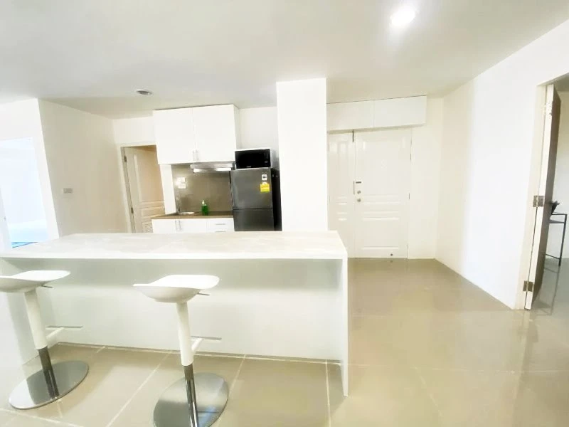 Condo for rent! The Waterford Diamond Sukhumvit 30/1, 42nd floor, beautiful room, fully furnished, ready to move in. Don't miss out!