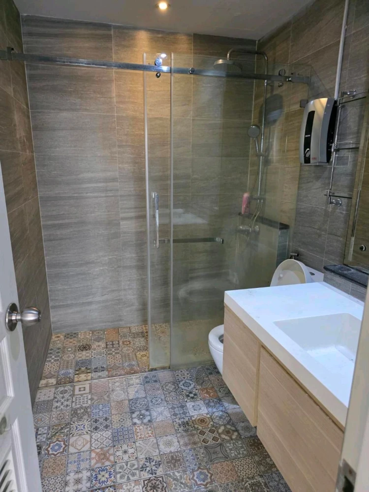 Condo for rent! The Waterford Diamond Sukhumvit 30/1. Beautiful unit, fully furnished, ready to move in. Don't miss out!!