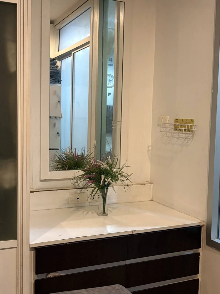 Condo for rent, The Station Sathorn-Bang Rak, 11th floor, Building 2, complete with electrical appliances, newly renovated room, ready to move in.