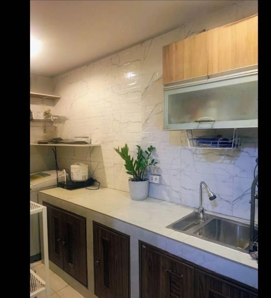 Condo for rent, The Station Sathorn-Bang Rak, 11th floor, Building 2, complete with electrical appliances, newly renovated room, ready to move in.
