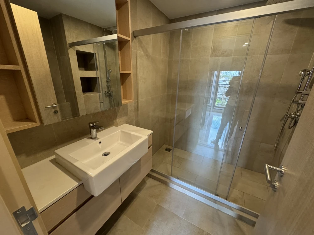 For rent!! Condo The Shed Sathorn 1, fully furnished, just bring your bags and move in. Hurry and book now!!
