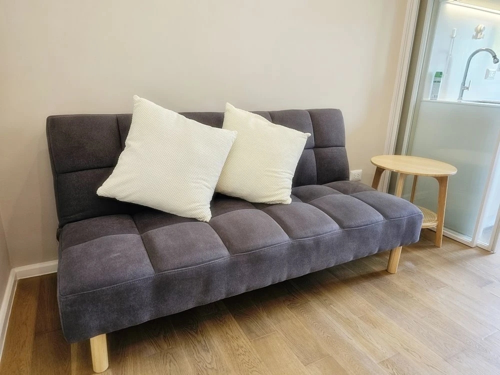 For rent!! Condo The Saint Residences, 7th floor, Building B, fully furnished, good price, ready to move in, book now!!