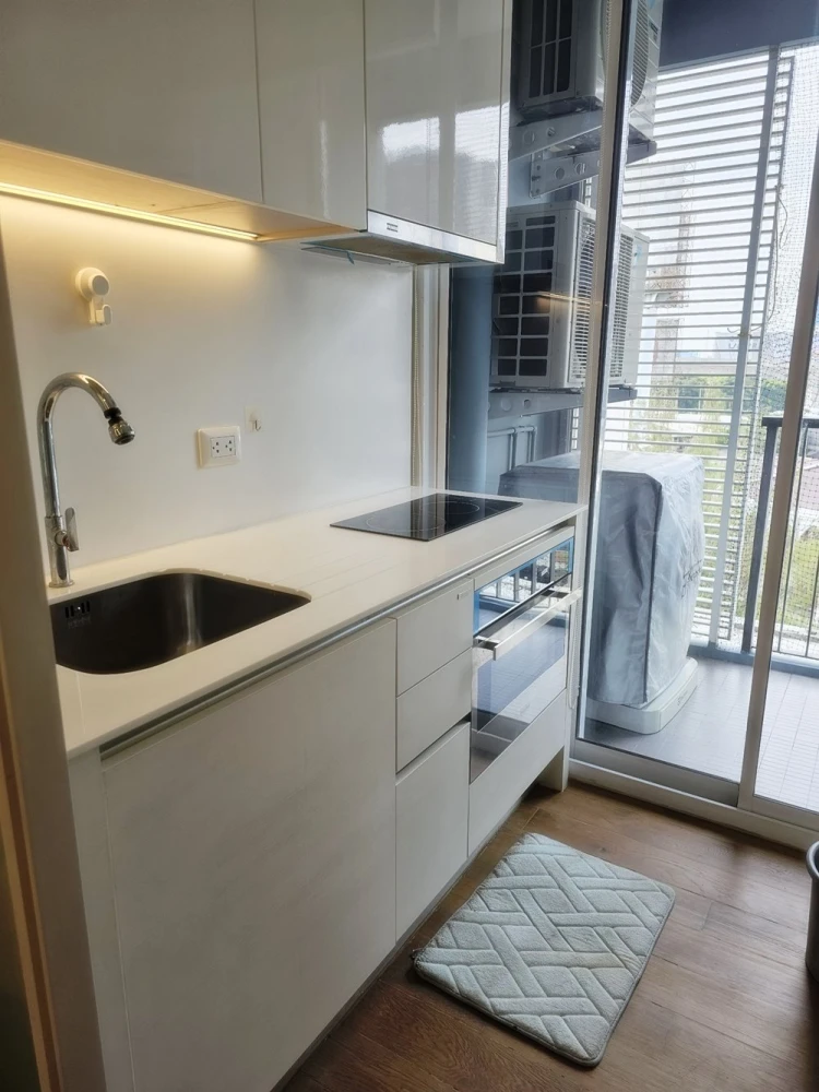For rent!! Condo The Saint Residences, 7th floor, Building B, fully furnished, good price, ready to move in, book now!!