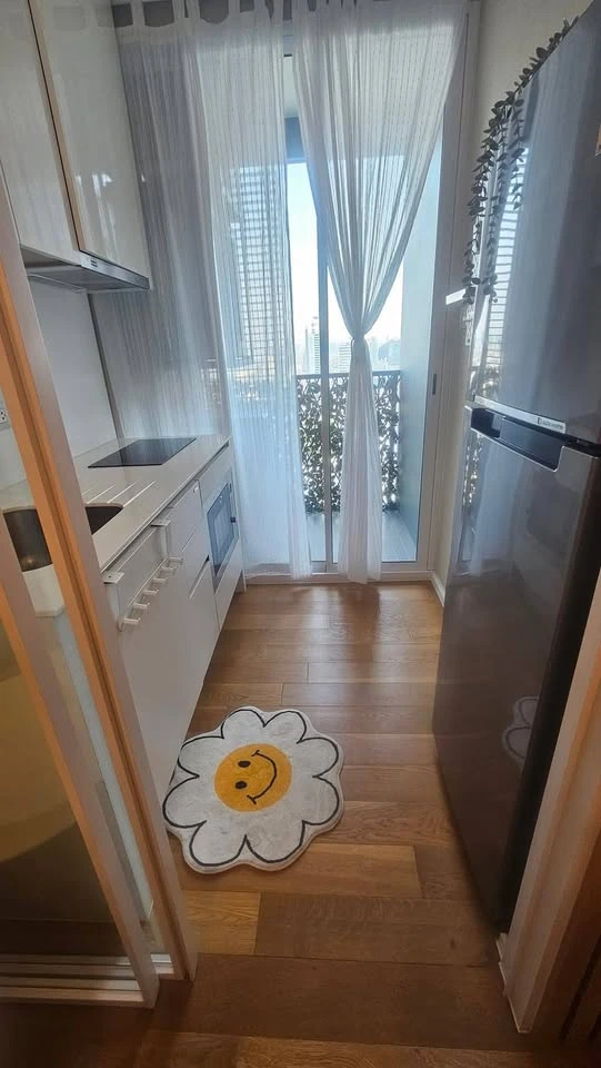 Condo for rent, The Saint Residences, corner room, private, decorated in a minimalist style, this good, don't wait.