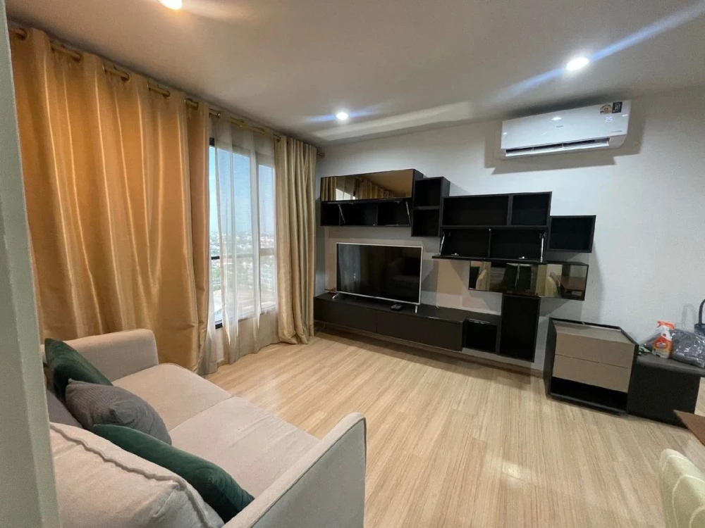 Condo for rent, The Base Rama 9 - Ramkhamhaeng, beautiful pool view, convenient transportation, good location, worth investing, don't miss it!!