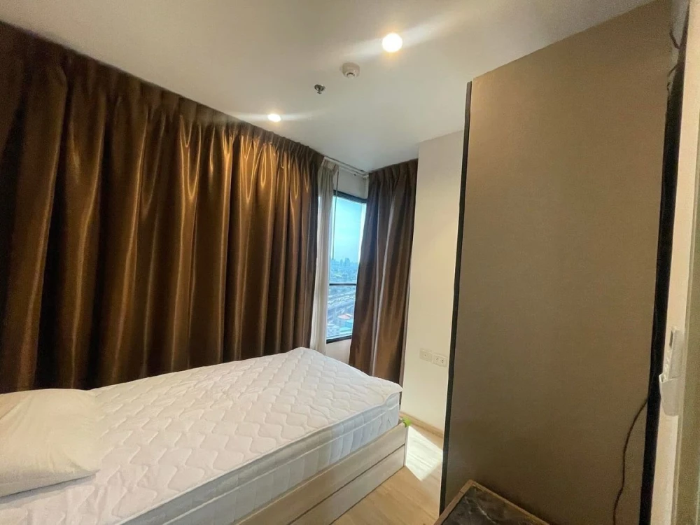 Condo for rent, The Base Rama 9 - Ramkhamhaeng, beautiful pool view, convenient transportation, good location, worth investing, don't miss it!!