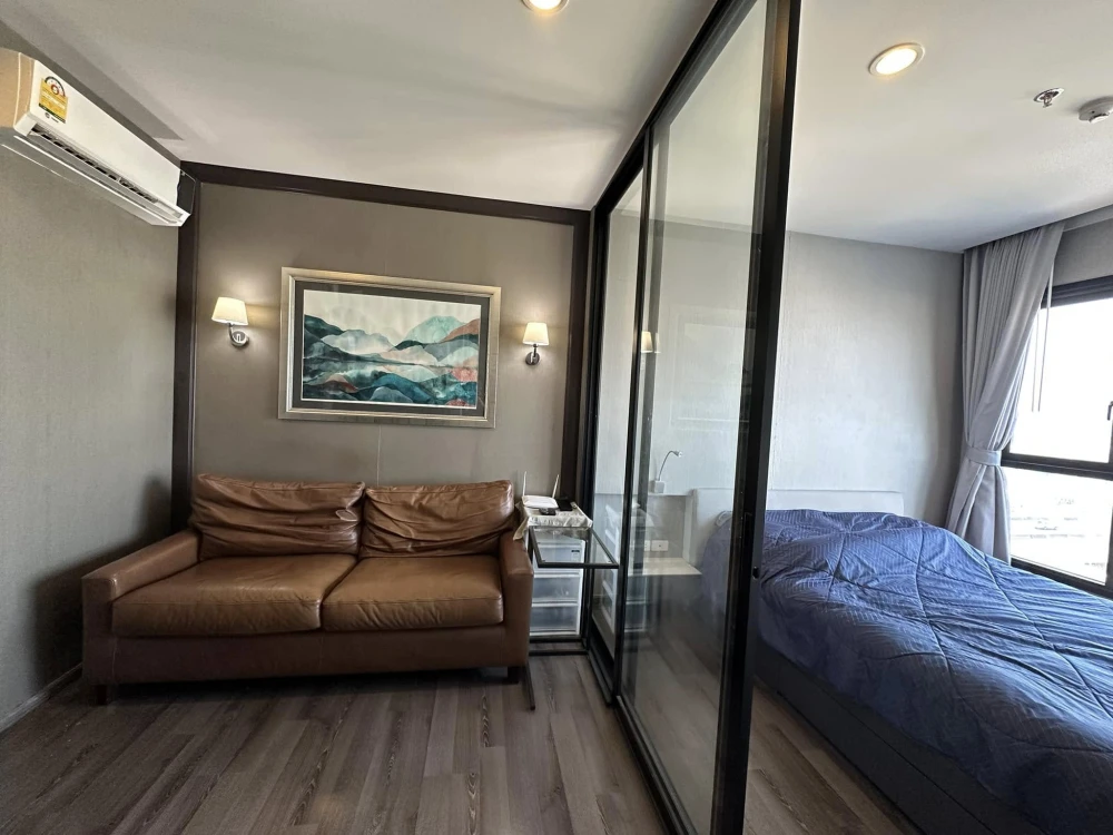For rent!! Condo The Base Park East, 10th floor, garden square view, beautifully decorated room, ready to move in, don't miss it!!