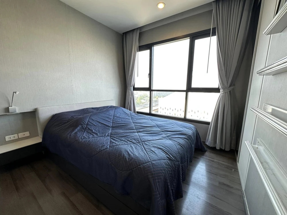 For rent!! Condo The Base Park East, 10th floor, garden square view, beautifully decorated room, ready to move in, don't miss it!!