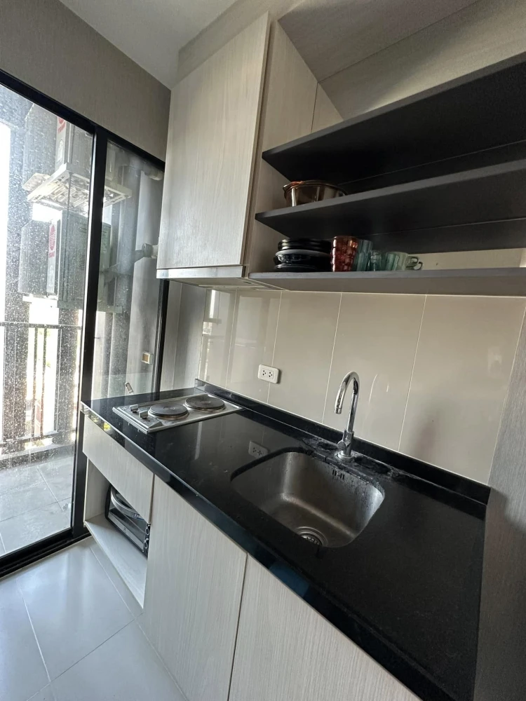 For rent!! Condo The Base Park East, 10th floor, garden square view, beautifully decorated room, ready to move in, don't miss it!!