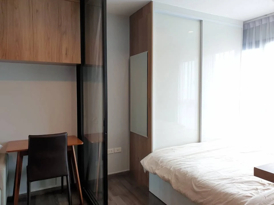 Condo for rent, The Base Park West, complete facilities The condo is ready to move in immediately.