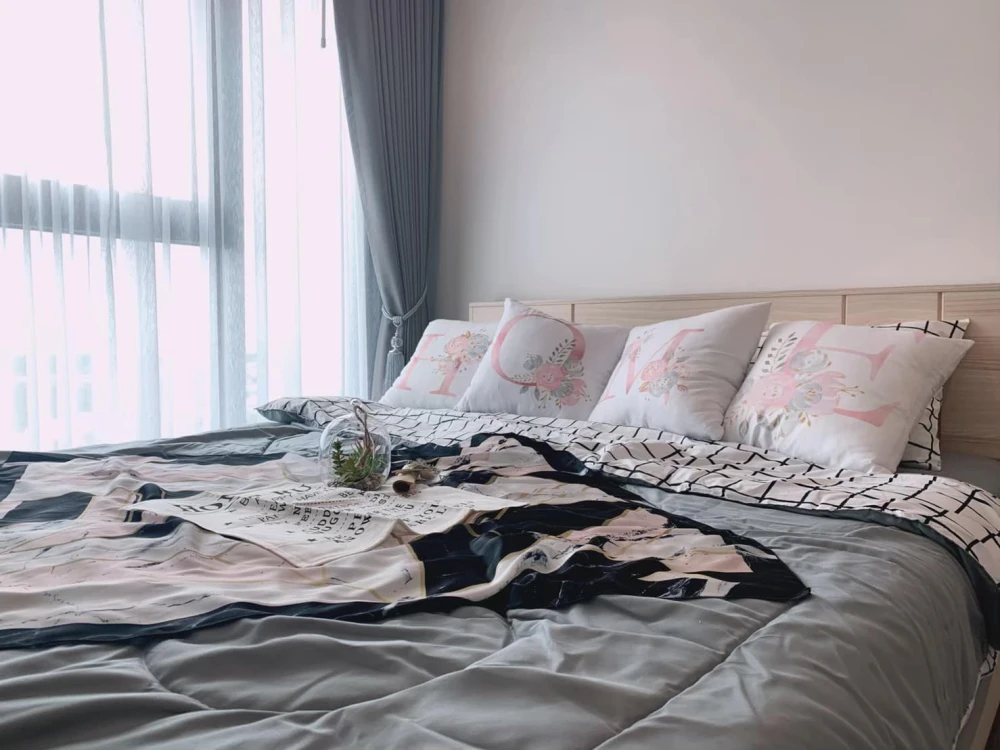 For rent!! Condo The Base Phetkasem 19th floor, corner room, fully furnished, ready to move in immediately, hurry and book now!!