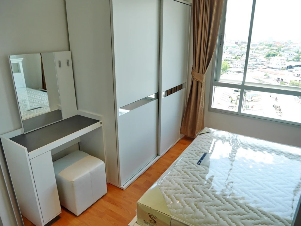 For rent!! Condo The President Sathorn-Ratchaphruek, 14th floor, city view, decorated with good furniture, ready to move in, don't miss it!!