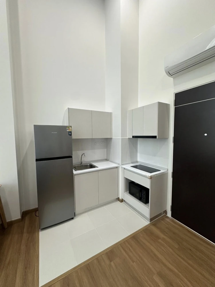 For rent!! The President Sukhumvit-Samut Prakan Condo, fully furnished, move in ready! Don't miss out!!