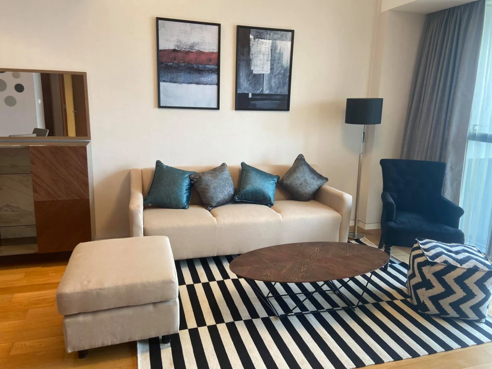 Condo for rent, The Met, good location, convenient transportation, complete facilities, do not miss it.