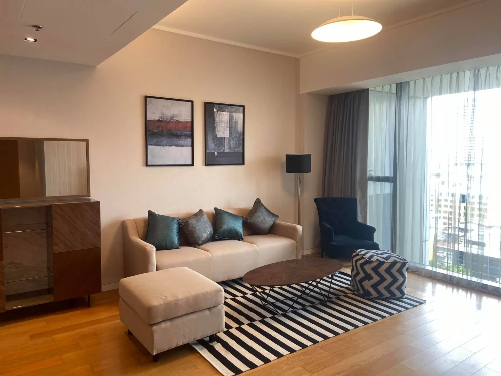 Condo for rent, The Met, good location, convenient transportation, complete facilities, do not miss it.