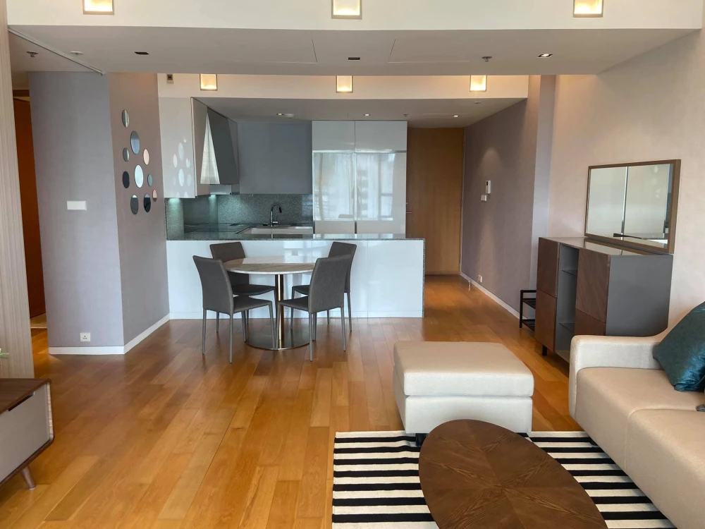 Condo for rent, The Met, good location, convenient transportation, complete facilities, do not miss it.