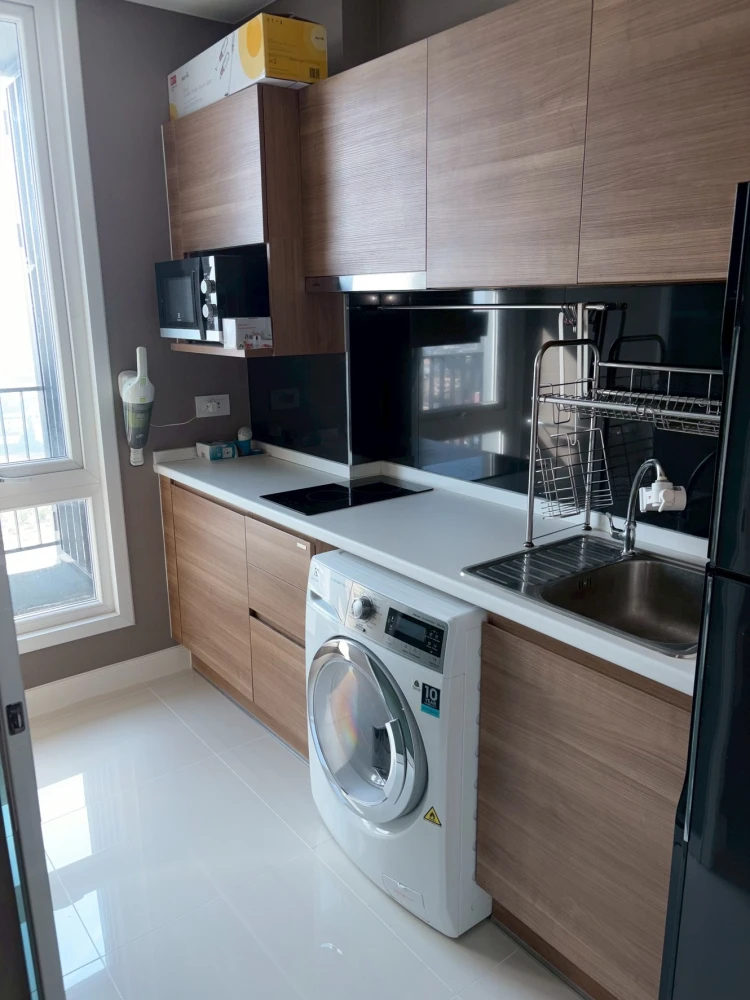 Condo for rent at The Metropolis. Spacious and comfortable rooms. Book now!!
