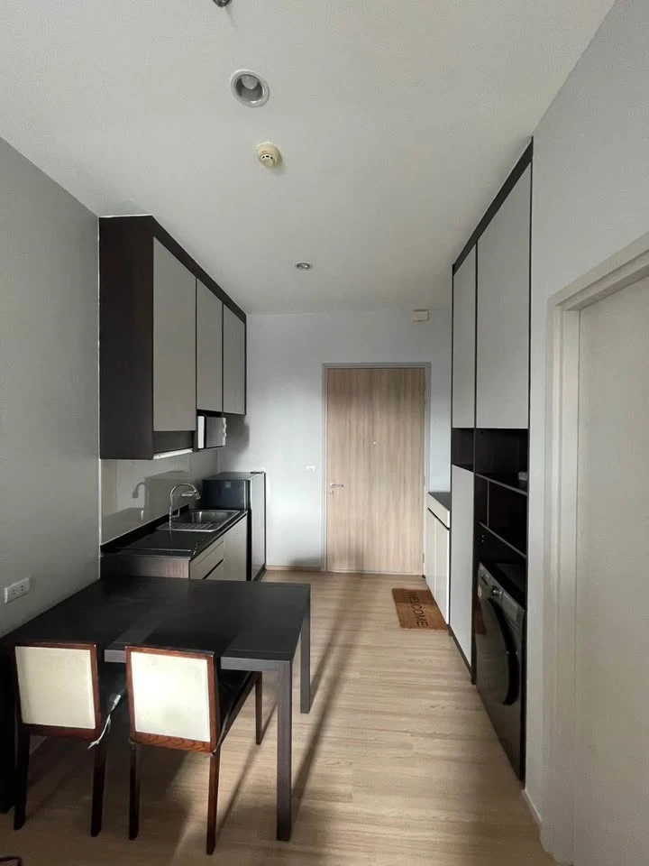 For rent!! Condo The Capital Ekamai-Thonglor 9th floor, nice room, fully furnished, great price, book now!!