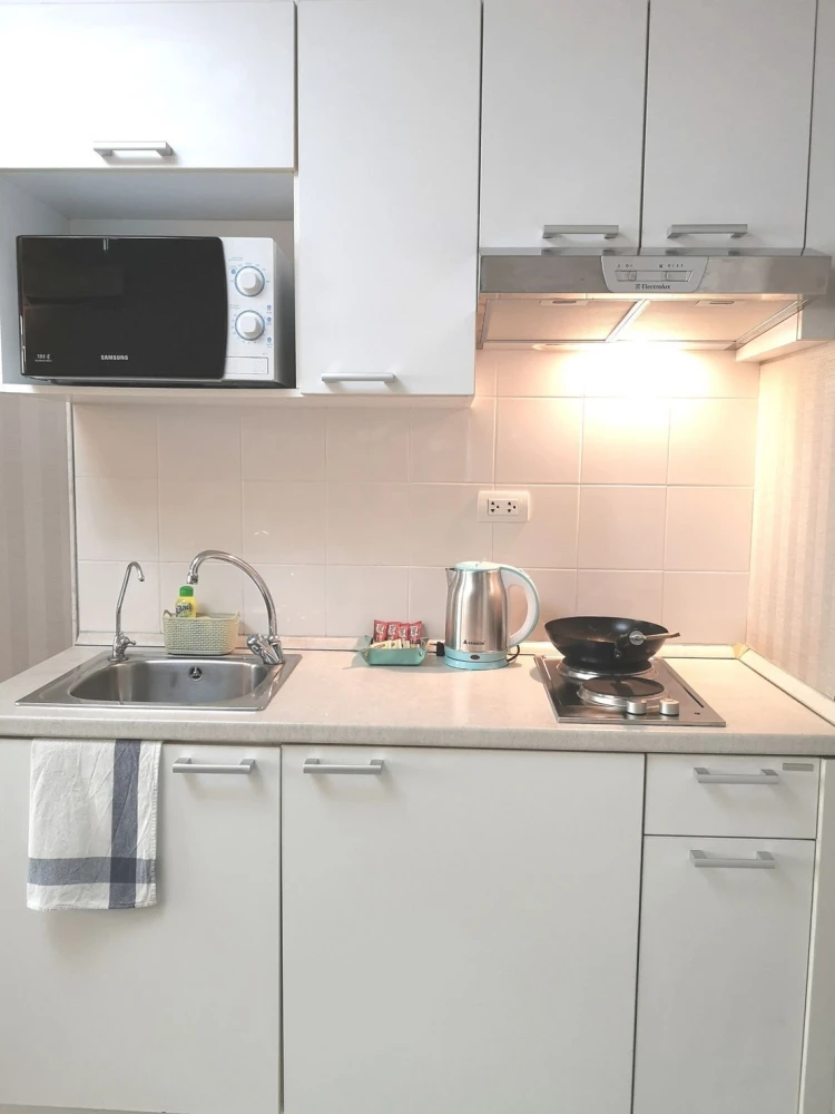 For rent!! Condo The Clover Thonglor, 6th floor, Building E, fully furnished, move in immediately, book now!!