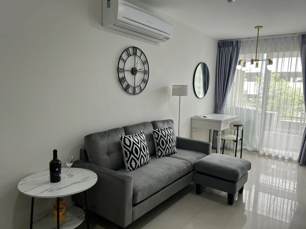 For rent!! Condo The Clover Thonglor, fully furnished, nice to live in, bring your bags and move in immediately. Book now!!