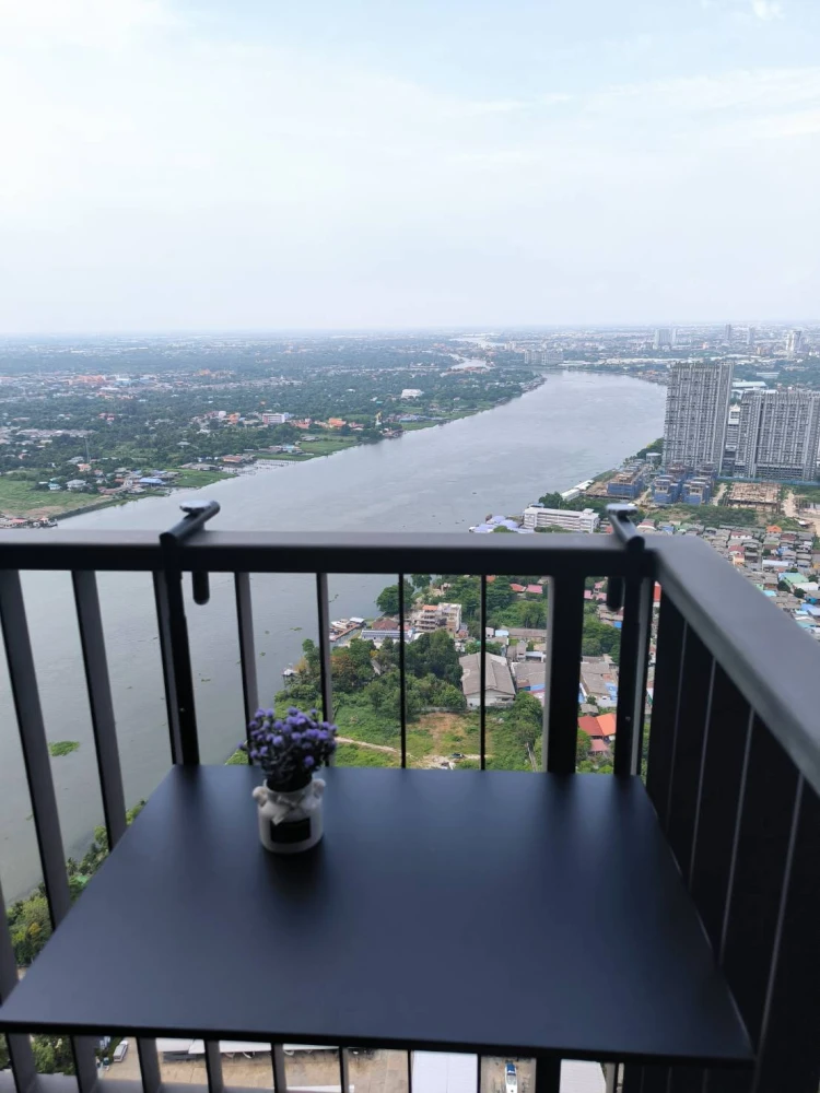 For rent!! Condo, The Politan Aqua, 52nd floor, Building B, a condo on the banks of the Chao Phraya River, near the MRT, don't miss it!!