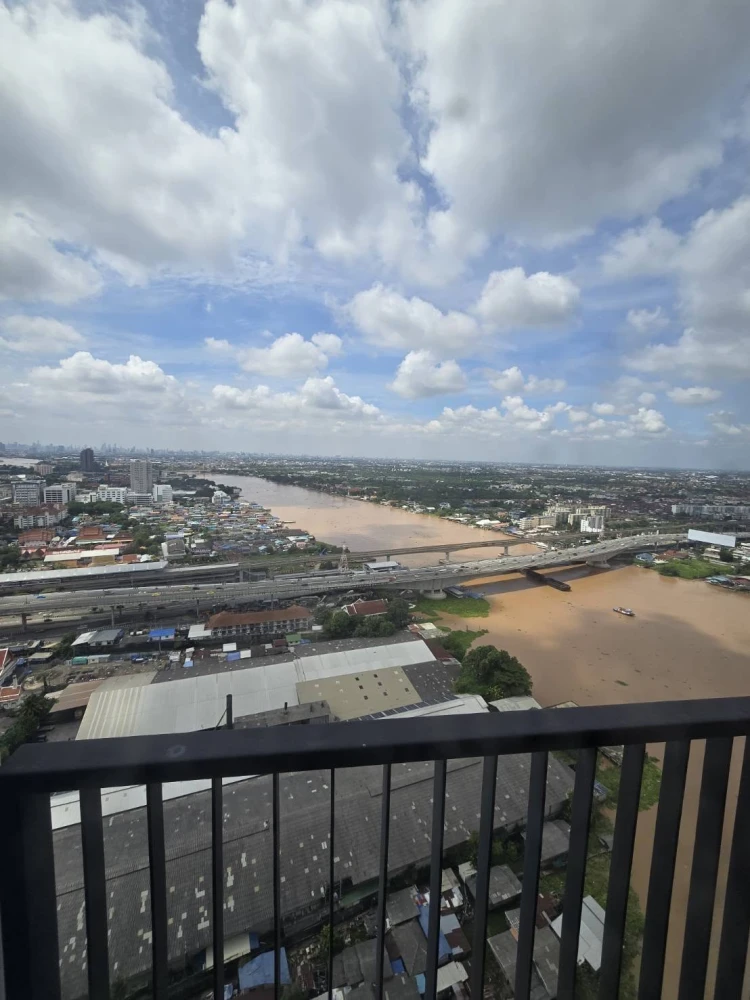 Condo for rent: The Politan Leaf, river view, south-facing, beautiful room, good light, cool breeze, comfortable, ready to move in immediately.