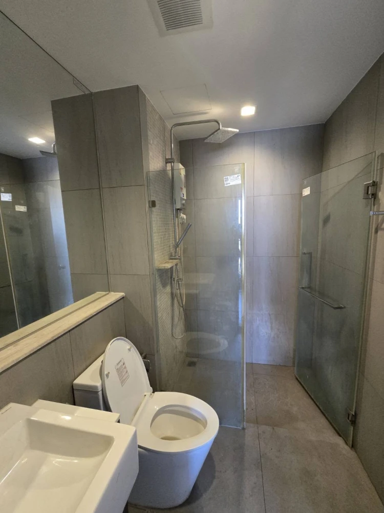 Condo for rent: The Politan Leaf, river view, south-facing, beautiful room, good light, cool breeze, comfortable, ready to move in immediately.