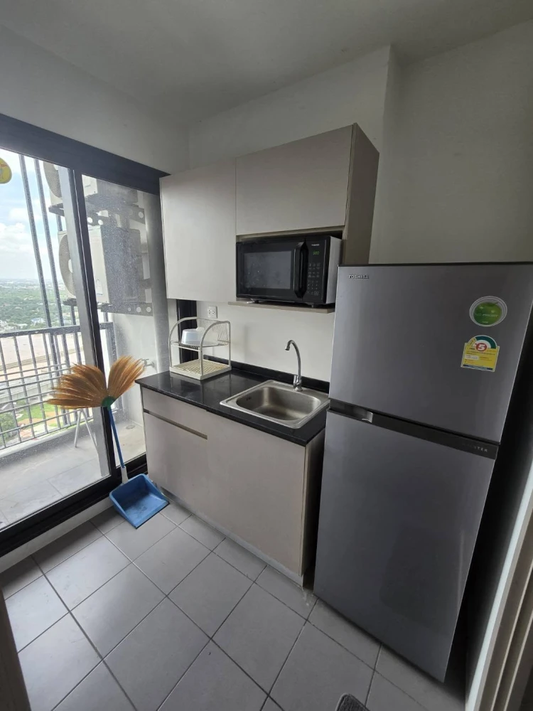 Condo for rent: The Politan Leaf, river view, south-facing, beautiful room, good light, cool breeze, comfortable, ready to move in immediately.