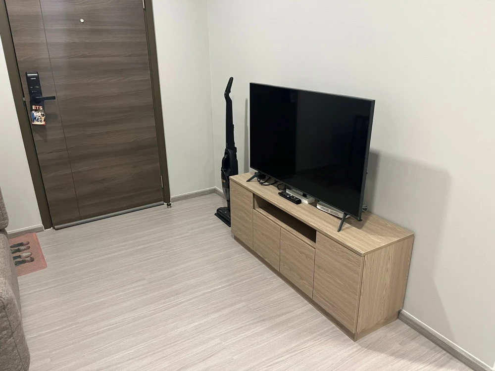 Condo for rent: The Privacy S101, 5th floor, Building A. Fully furnished, ready to move in. Perfect for living. Don't miss out!