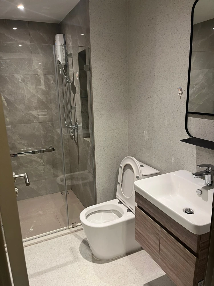 Condo for rent: The Privacy S101, 5th floor, Building A. Fully furnished, ready to move in. Perfect for living. Don't miss out!