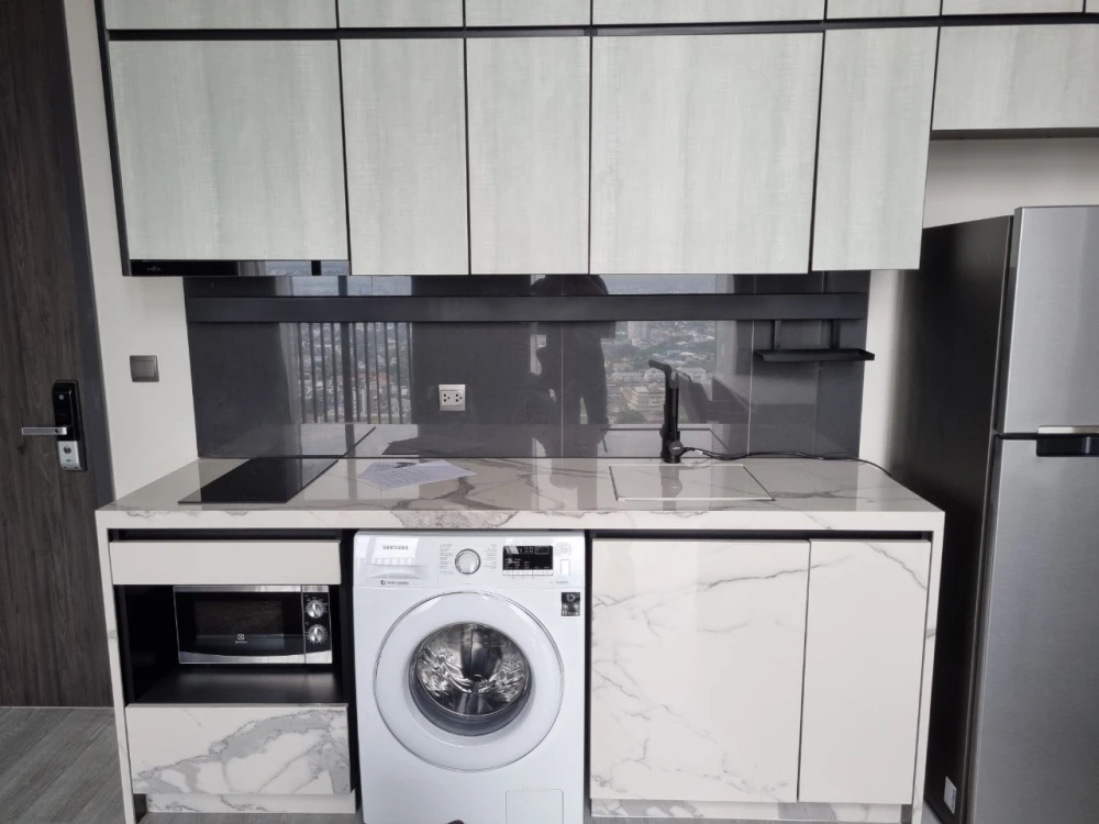 Condo for rent, The Line Sukhumvit 101. A great deal, available quickly! First come, first served! Book now!!