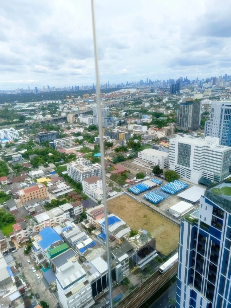 For rent!! Condo The Line Sukhumvit 101, 32nd floor, beautiful river bend view, beautiful room, ready to move in, good price, hurry up and book now!!
