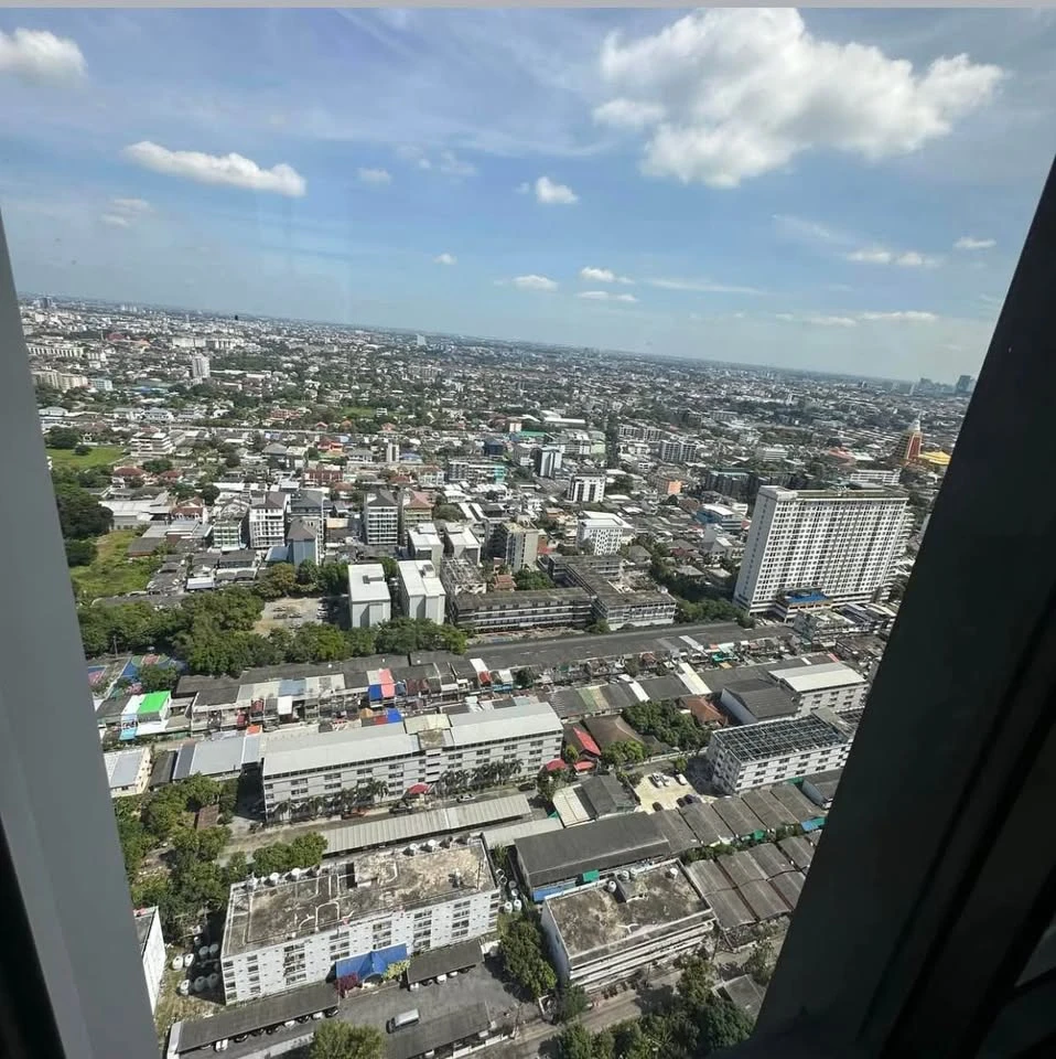For rent!! Condo The Line Sukhumvit 101, 30th floor, super CHIC condo, LOFT style, high ceiling, beautifully decorated, hurry and book now!!