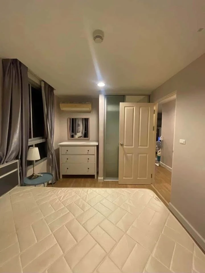 Condo for rent, The Chris Ratchada 17, ready to move in, fully furnished, electrical appliances included. If you don't reserve, you'll regret it later