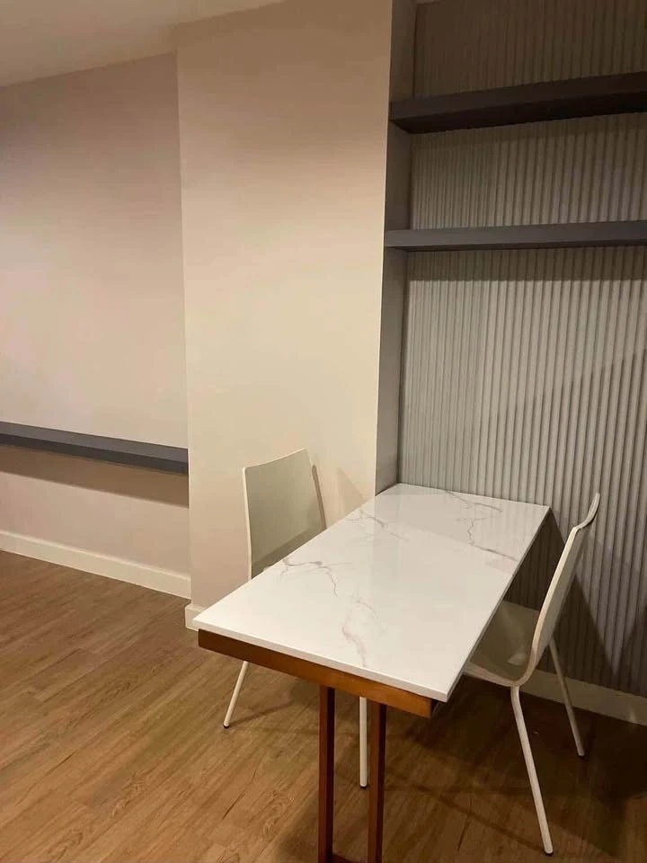 Condo for rent, The Chris Ratchada 17, ready to move in, fully furnished, electrical appliances included. If you don't reserve, you'll regret it later