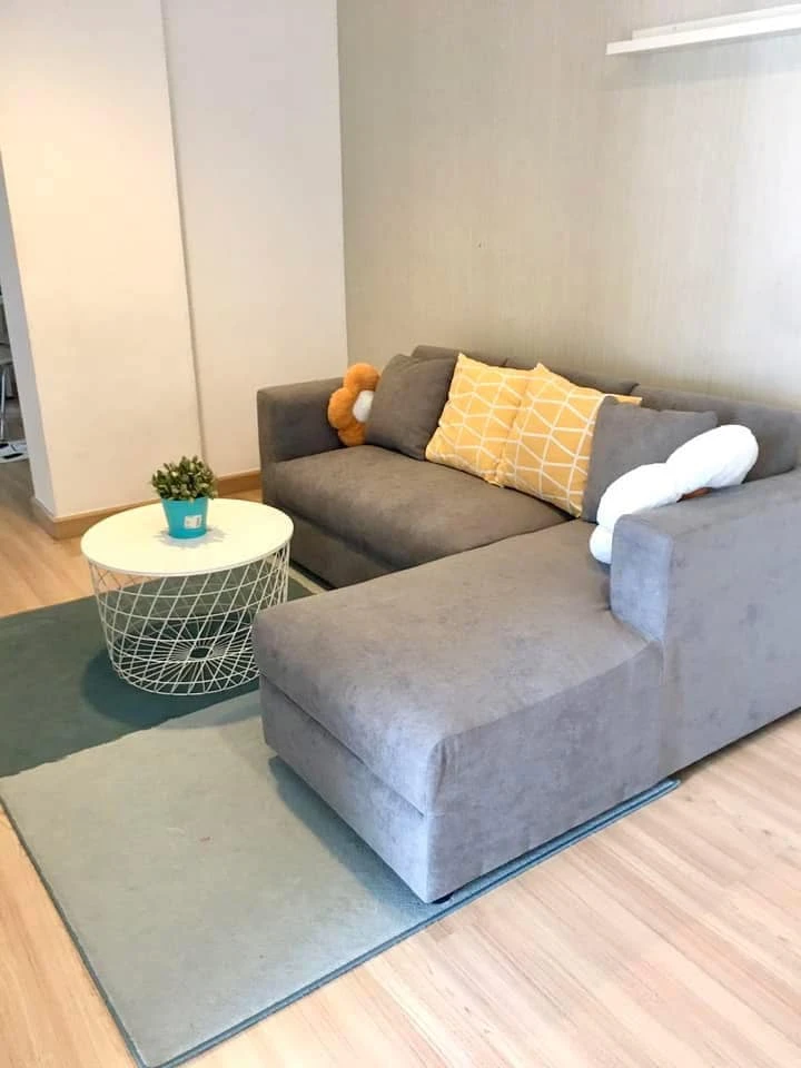 Condo for rent, The Kith Tiwanon, 2 bedrooms, decorated in white tones. Affordable prices, don't miss it.