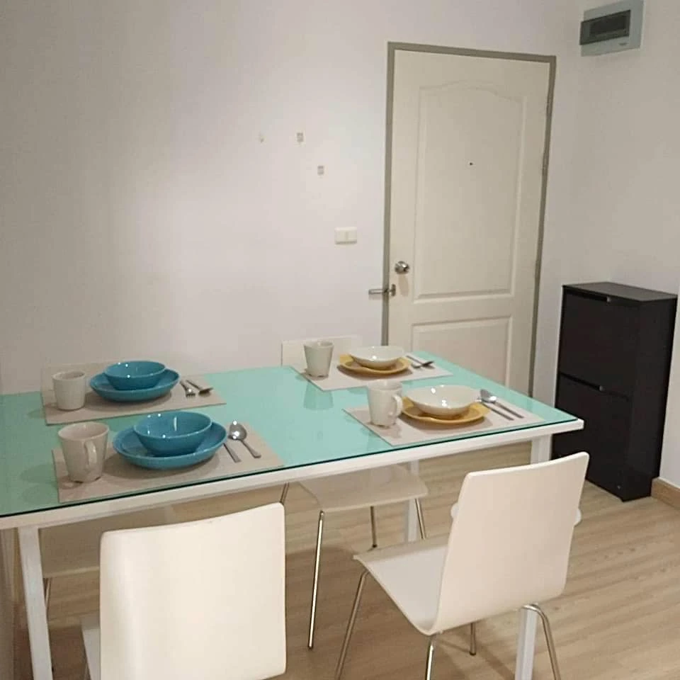 Condo for rent, The Kith Tiwanon, 2 bedrooms, decorated in white tones. Affordable prices, don't miss it.