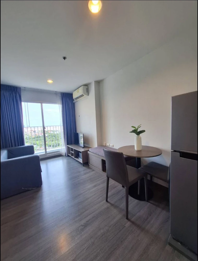 For rent!! Condo The Trust @ BTS Erawan, 19th floor, beautiful room, fully furnished, ready to move in immediately. Reserve now!!