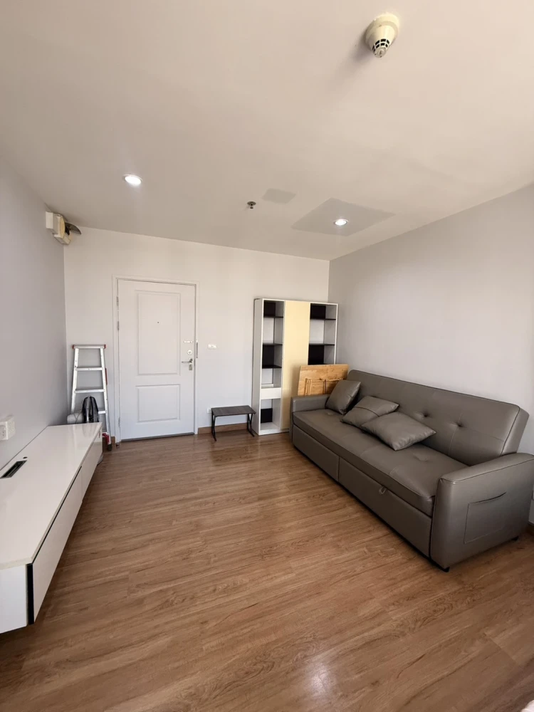 Condo for rent at The Tree Bang Pho Station, 31st floor, fully furnished, ready to move in. Don't miss out!