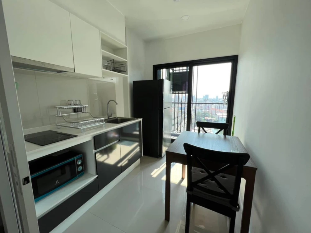 Condo for rent! The Tree Sukhumvit 71-Ekkamai, 17th floor, beautiful room, fully furnished, ready to move in. Don't miss out!!