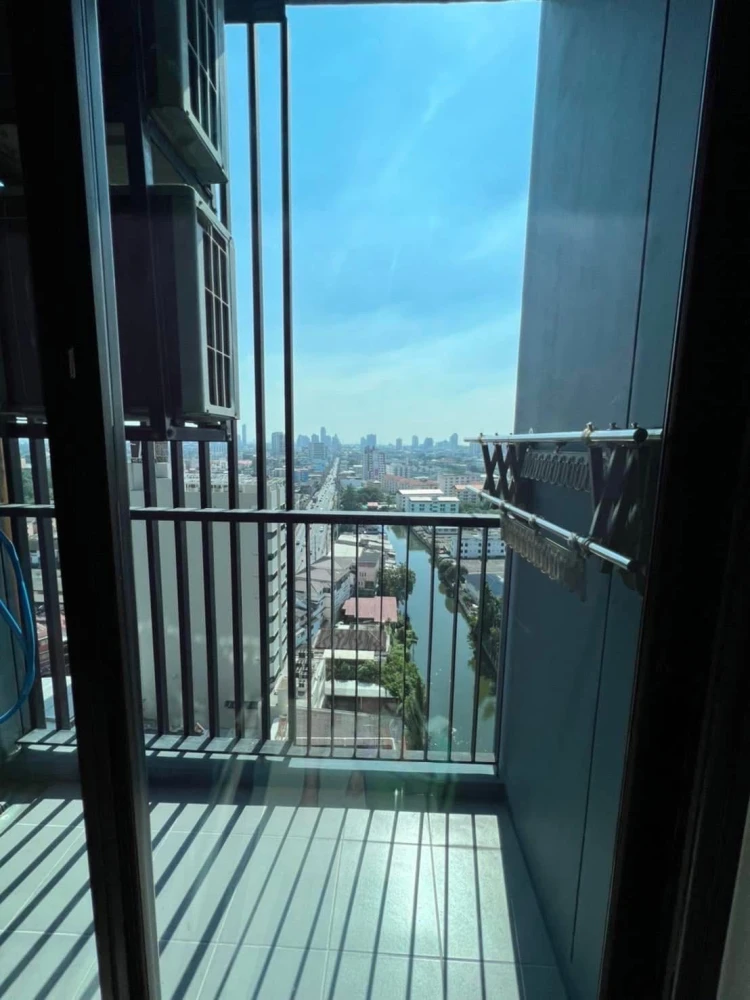 Condo for rent! The Tree Sukhumvit 71-Ekkamai, 17th floor, beautiful room, fully furnished, ready to move in. Don't miss out!!
