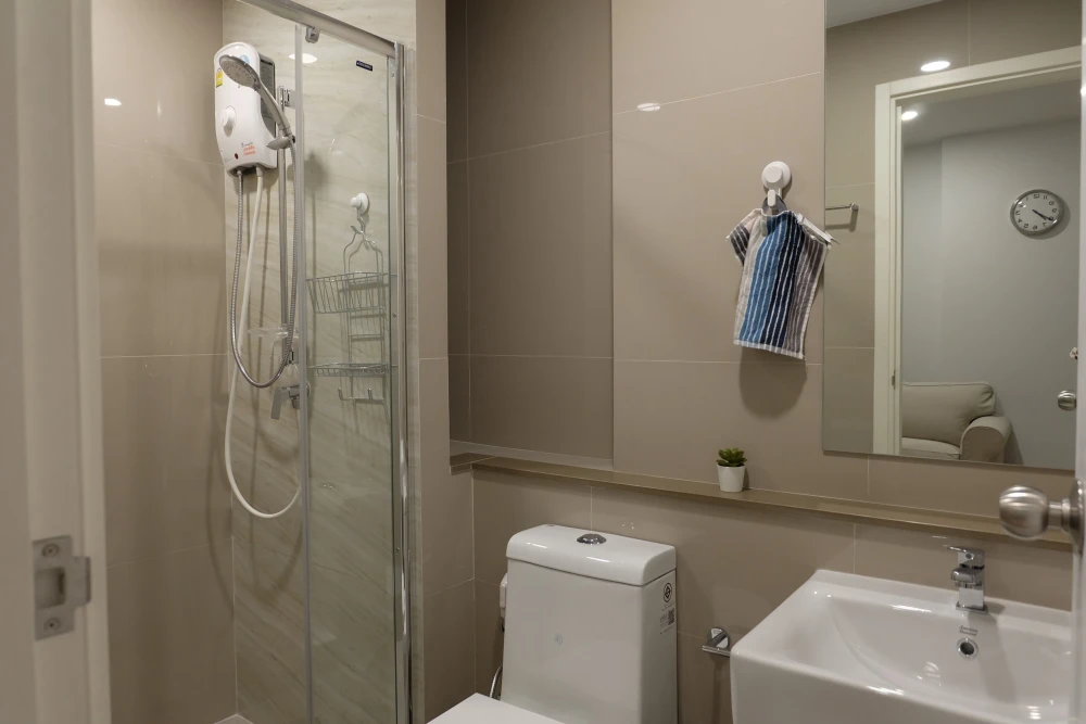 Condo for rent, The Tree Sukhumvit 71-Ekamai, good location, near Airport Link, fully furnished, drag your luggage now !!