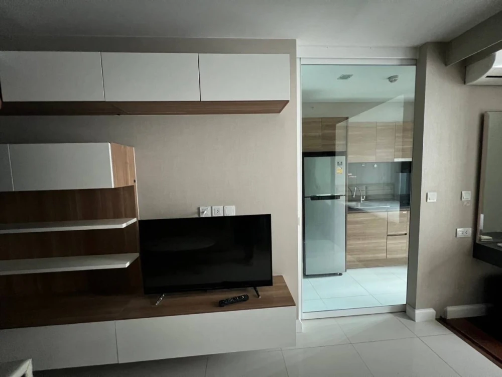 For rent!! Condo The Tree On Nut Station, swimming pool view, convenient transportation, near On Nut BTS, hurry to book now!!