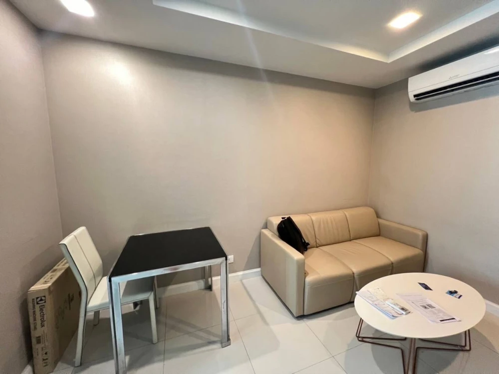 For rent!! Condo The Tree On Nut Station, swimming pool view, convenient transportation, near On Nut BTS, hurry to book now!!