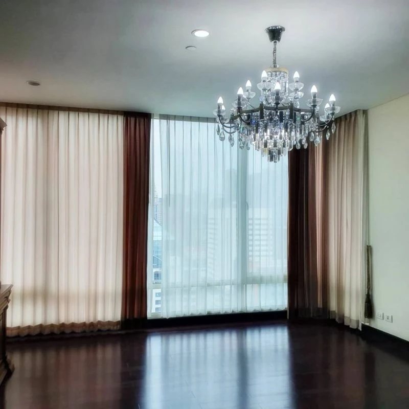 For rent!! Condo The Park Chidlom, 21st floor, luxury condo, spacious, can live in the whole house, if you don't book, you will regret it!!