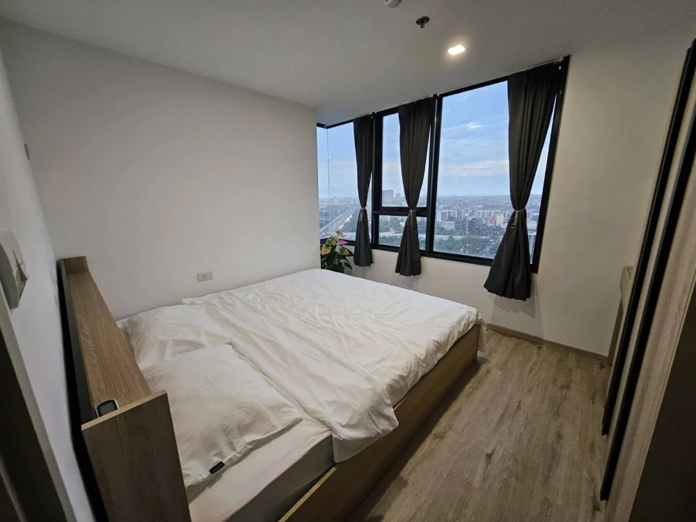 For rent!! Condo The Rich Rama 9-Srinakarin, 18th floor, luxury high-rise condo, beautiful view, hurry and book now!!